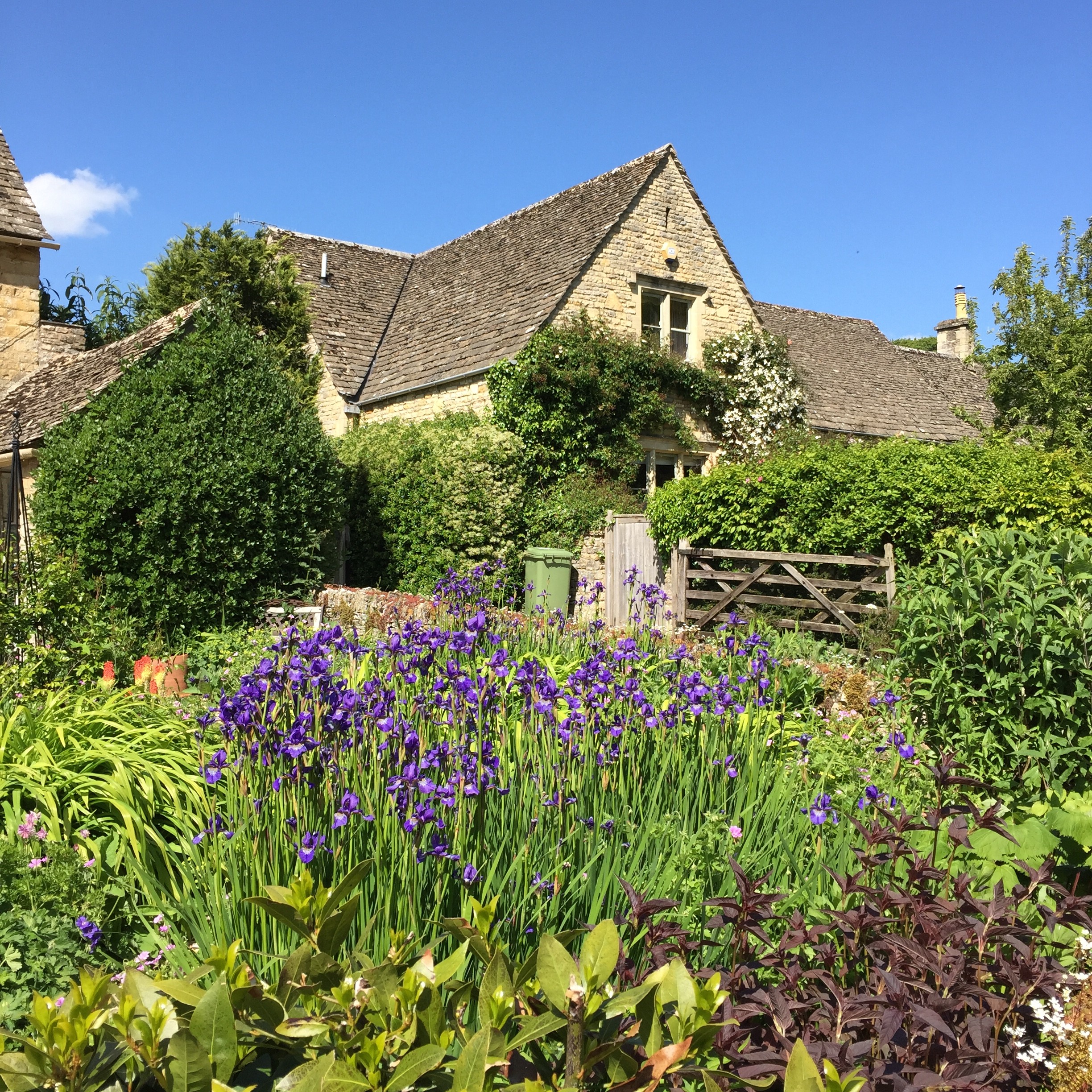 Quirky and Quaint : A Summer Day in the Cotswold